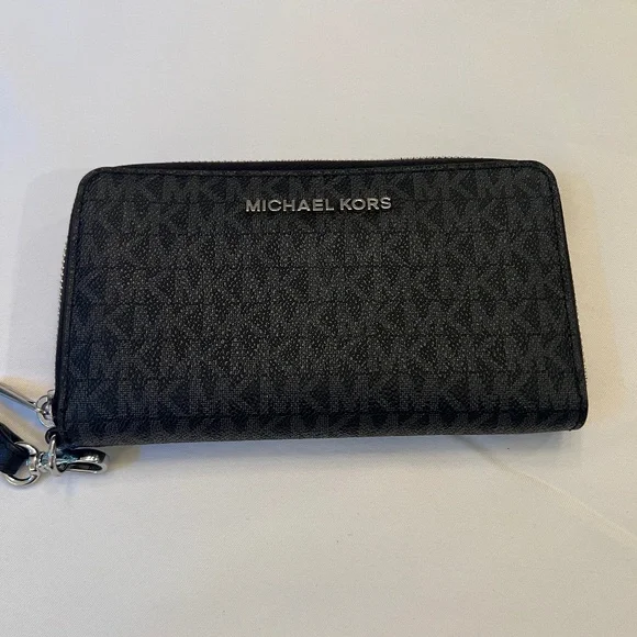 Michael Kors Like New Black Wallet - Picture 1 of 10